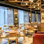 Pub & Grill 7 TAPS TAVERN - 