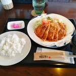 カフェテリア アメニティ - 日替りランチ　ポークピカタ定食