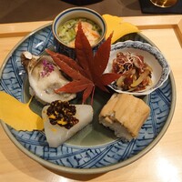 飯倉 からき - 唐泊の牡蠣 静岡の桜えび 馬肉 穴子 かぶと鴨ひき肉