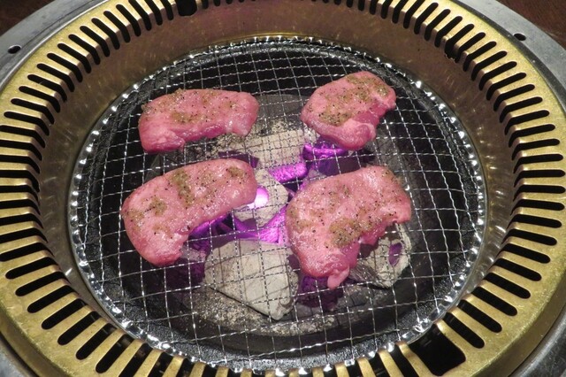 Sumibi Yakiniku Tsuruchou Shinjuku Yotsuya Ten photo 3