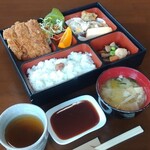 cafe茶和 - とんかつ定食  1,200円