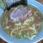 家系ラーメン まこと家 - ラーメン（固め）700円