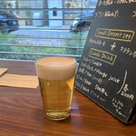 HOPPERS - ランチドリンクのBeer グラスビール500円