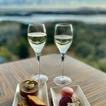 志摩観光ホテル　ベイスイート - ゲストラウンジのアフターヌーンティータイム