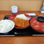 かつや - 料理写真:配膳時