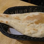 サンティ - 追加のプレーンナン