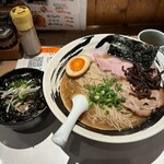 博多長浜らーめん よかと - 