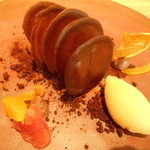 アニエルドール - チョコレートのチュイル　柑橘のアイス