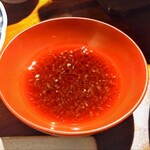 手打ち蕎麦 天ぷら 梅三 - 天汁はあっさり目です。