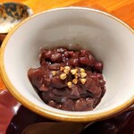 手打ち蕎麦 天ぷら 梅三 - 白玉ぜんざい  蕎麦の実のせ、アンコは甘さ控えめ