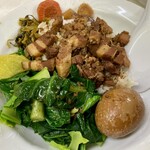 萬和樓 - 魯肉飯