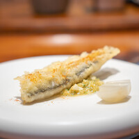 馳走西健一 - 静岡県駿河湾産游がせヤマトカマスのフリット