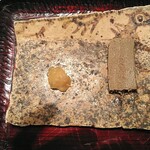 ななしの庵 - 牛のレバーにリンゴのジャムを添えたもの。　無添加だが、チョコレートかと思うくらい甘い。衝撃。