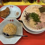 ドライブイン 一幸舎 - 