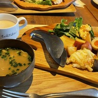 ターンテーブル - 