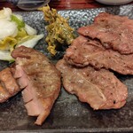 牛たんと和牛焼き 青葉 - 牛たん特上2枚、牛はらみ3枚