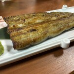 うなぎ割烹山田 - ハーフ鰻白焼き