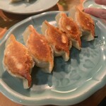 手作り餃子の店 吉春 - 