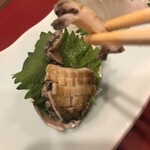 ニュー新橋ビル 牡蠣入レ時 - エゾアワビ