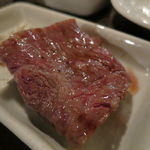 SATOブリアン - 鹿児島の北薩摩牛のイチボ 山葵醤油で、カメノコウ（赤身） つけだれで5