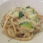 マジカメンテ ビバッコ - パスタ　ビーゴリ　アスバラガスとバッカラのソース