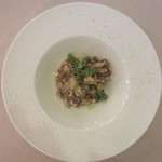 マジカメンテ ビバッコ - パスタ　スペッツレ　牛すね肉の赤ワイン煮込みソース