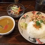 Sha mu - 日替わりランチ、ブラウンカレー