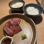 肉処 おお乃 - 壺漬けローストビーフと土鍋ご飯は絶対食べてほしい♡