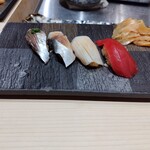 銀座のみこ寿司 - 鯵,しめ鯖,いか,赤身