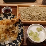 蕎麦の実 - 本日のランチ(大粒牡蠣と海老天丼+ざる蕎麦のランチ)