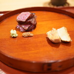 一止廬川口 - オレイン55ウチモモのステーキとメークイーン天ぷら