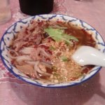 サムピーノーン - 辛い方のラーメン