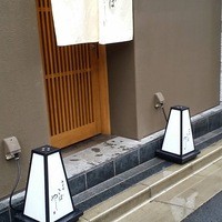 白金台こばやし - 表の入口（隠れ家は別）