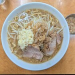 ラーメン荘 歴史を刻め 六甲道