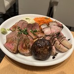 和牛と樽ワイン バレル 五反田店 - 