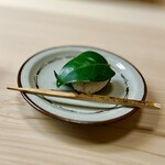 片折 - ⑭椿餅
      〜椿餅は半端なく熱いので、冷ましながら頂くものなんですね