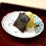 片折 - 出汁に使った昆布で佃煮、白菜漬け