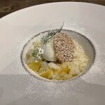 LOGICA - アーモンドのパンナコッタ　　　　　　　　　　　　　ナッティで濃厚な味わいに爽やかさと塩気
      香ばしい胡麻の風味がとても相性良い