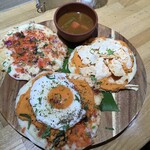 ケララキッチン - こちらは2月からの新しい限定メニューのミニドーサ(¥1,650)です♪