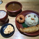 ケララキッチン - こちらは提供最終日にいただいたベジタブルプレート