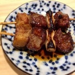 もつ焼き 小江戸 - カシラ串焼き 辛