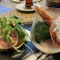 カジュアルフレンチ　アミー - カブと豆乳のムース・季節野菜のテリーヌ・サーモンのマリネ サラダ仕立て