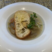 カジュアルフレンチ　アミー - 野菜たっぷりブイヨンスープ