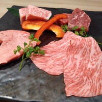 近江うし 焼肉 にくTATSU 青山本店 - 