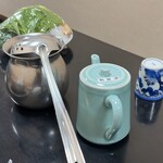 水たき 長野 - 水色は酢醤油です