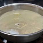 水たき 長野 - 鶏スープに火が入ります