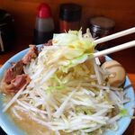 ラーメン 盛太郎 - チャーシュー麺　1,100円（野菜マシマシ、薄味）