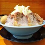 ラーメン 盛太郎 - チャーシュー麺　1,100円（野菜マシマシ、薄味）