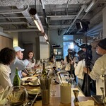 牡蠣屋 Wine&Sake 居酒屋 - 