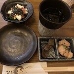 鉄板居酒屋ひととき - 付き出し、酒盗クリームチーズ